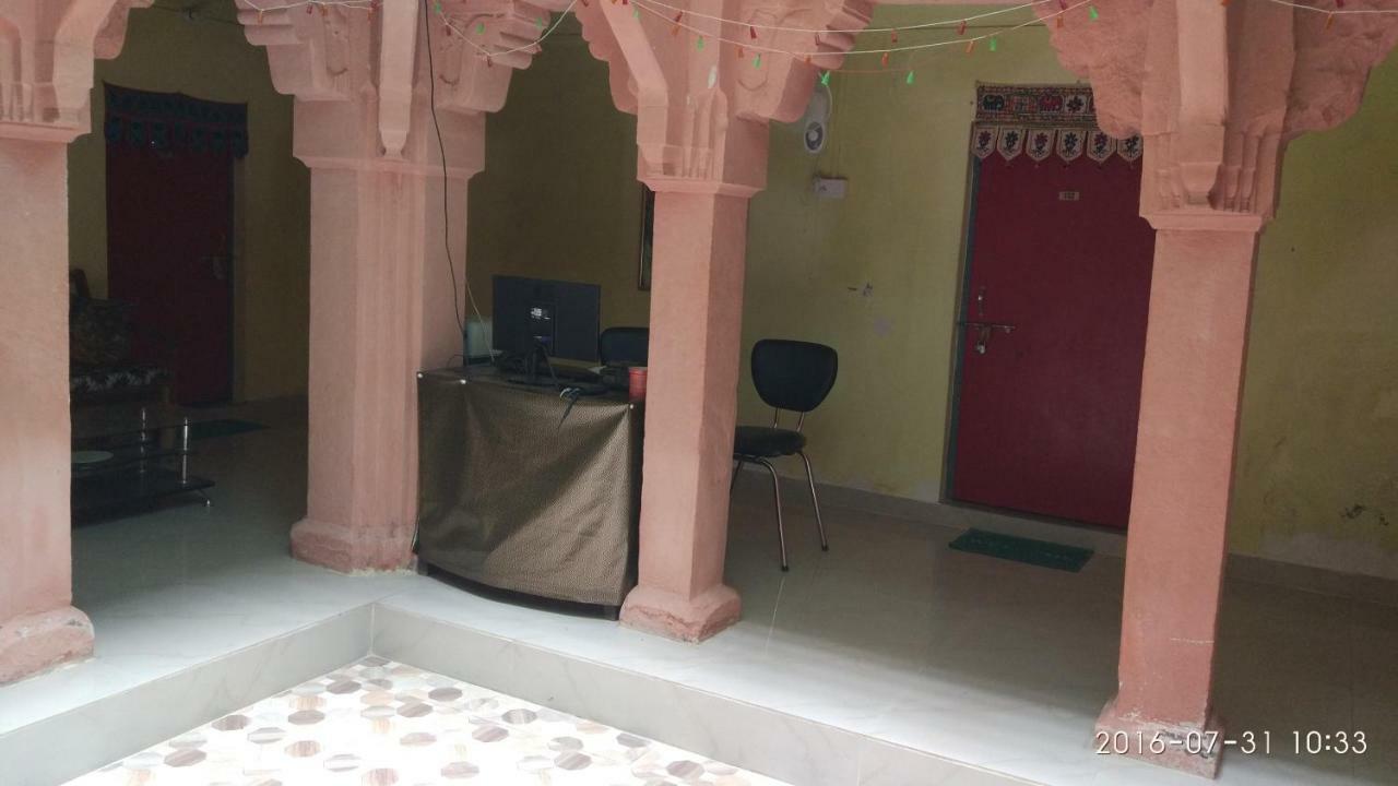 Radha Krishna Home Varanasi Exterior foto